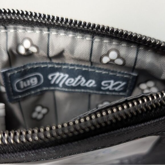 Lug Metro XL Pouch Brushed Gray NWT RFID - Picture 3 of 9